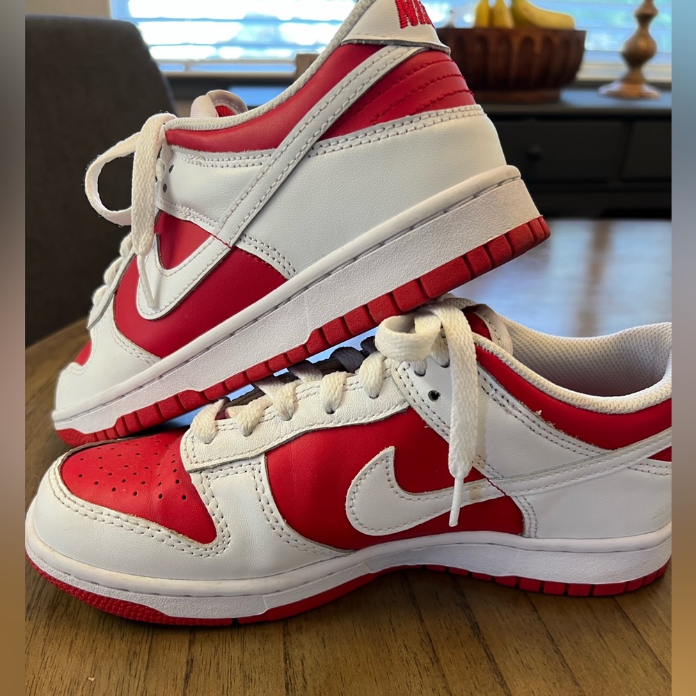 Nike dunks in red and white. Youth size 6